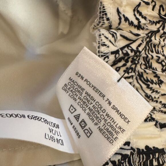 NWT EXPRESS High waisted design wide leg pants Size Small - Picture 9 of 10